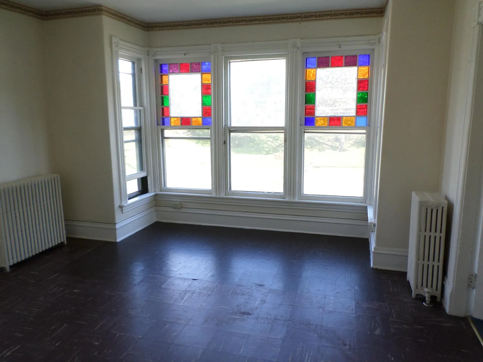 3 bed, 1400 sqft, $3,500 — Photo 2