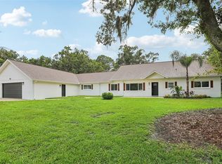 3203 Juanita Dr, Plant City, FL 33566