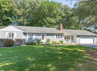 53 Lakeview Dr, Preston, CT 06365