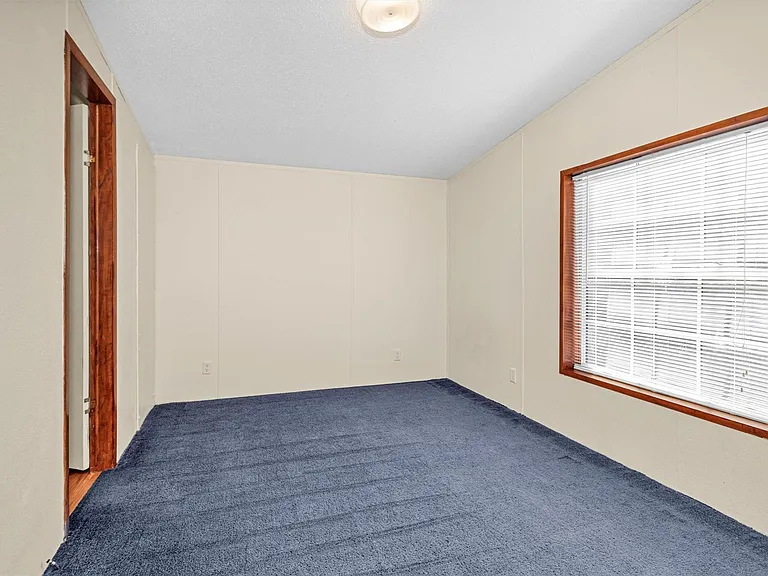 11261 Rose Rd — Photo 25