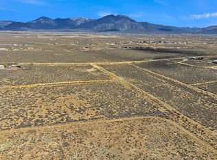 Avenida De Veronica 1 Plus Acres, El Prado, NM 87529