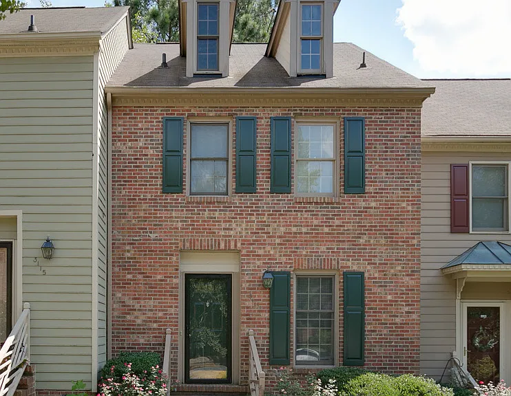 3117 Coachmans Way — Photo 1