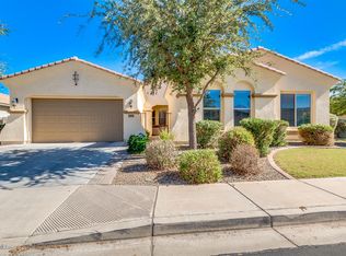 6649 S Champagne Way, Gilbert, AZ 85298