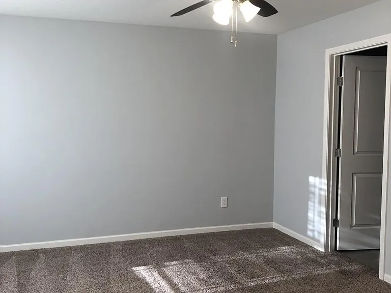 11672 N Ewing Ave — Photo 12