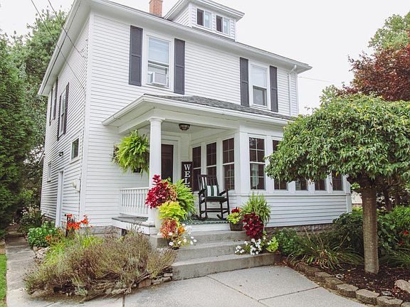 2nd image of 116 Lawrence St