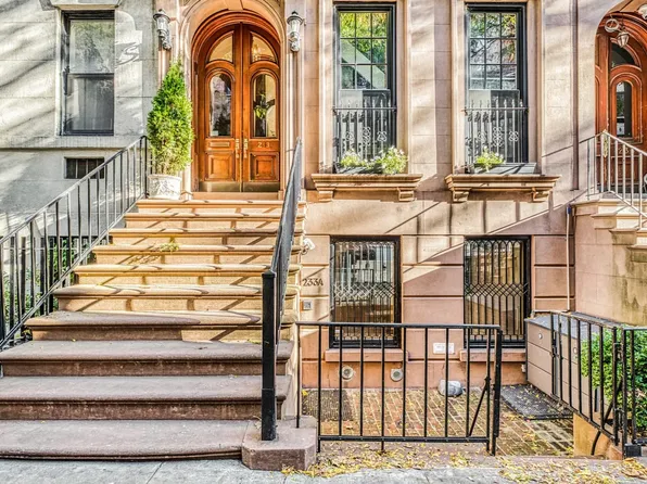233 East 31st Street A-1 image 9 of 10