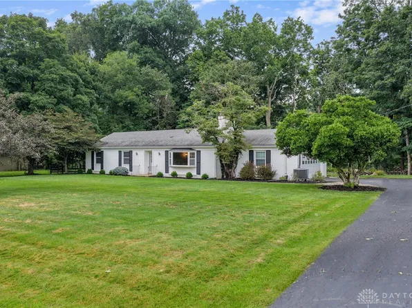 682 Milford Hills Dr, Milford, OH 45150