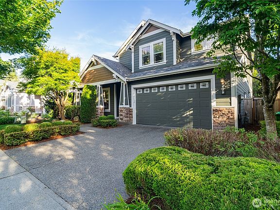 2nd image of 2209 Kildane Way SE