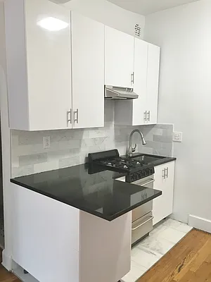 Rented by JTRE LLC | media 32