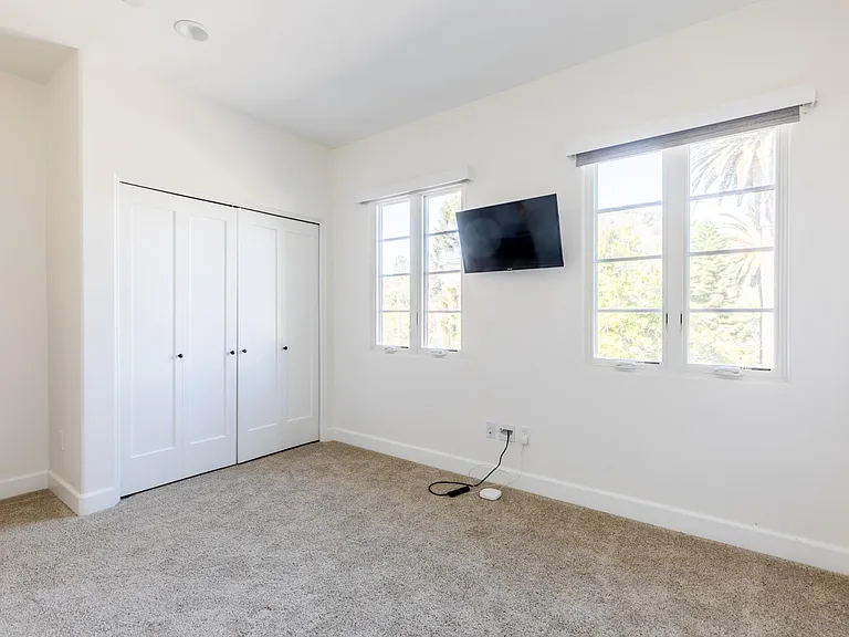 431 Marsh St #202 — Photo 18