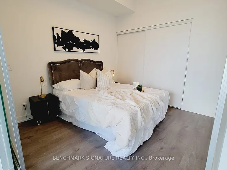 270 Dufferin St #18 — Photo 6