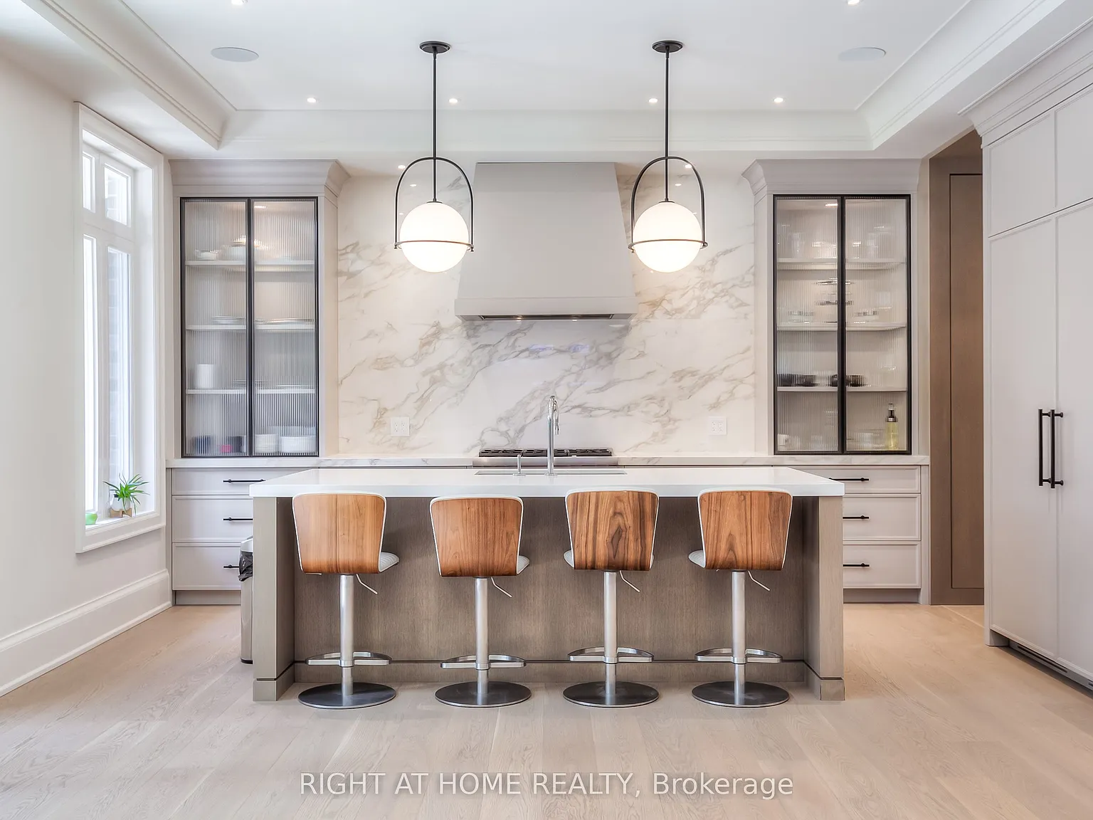 6 bed, $23,000 — Photo 2