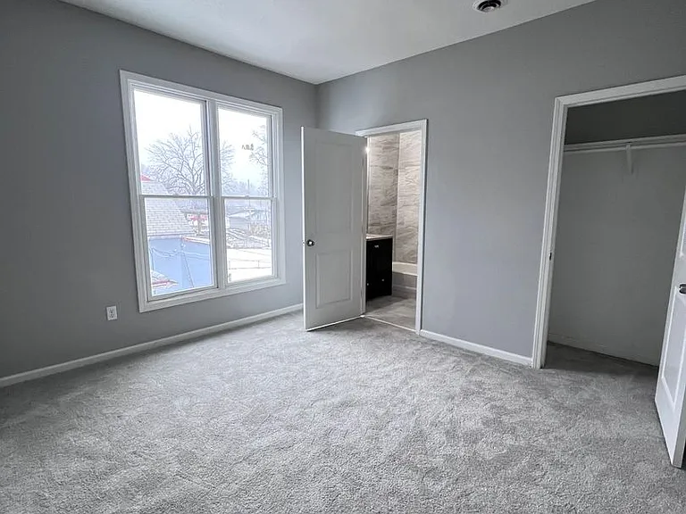 1029 S 15th St — Photo 12