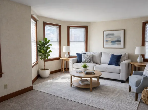 8 Summer St Floor 2, West Roxbury, MA 02132