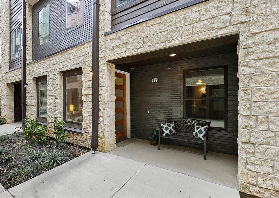 1st image of 4060 Spring Valley Rd #205