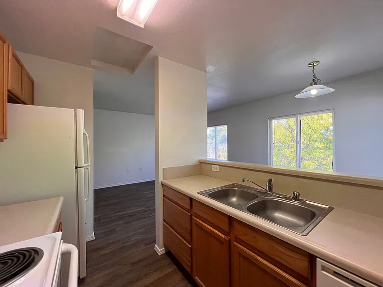 Bramwell - 430 Willow Way — Photo 25