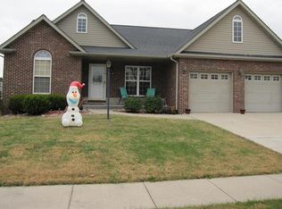 7015 Gable Ct, Glen Carbon, IL 62034