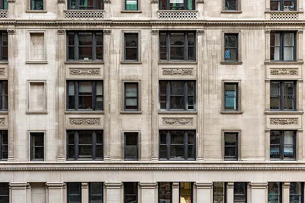 Sold by Reuveni LLC | media 18