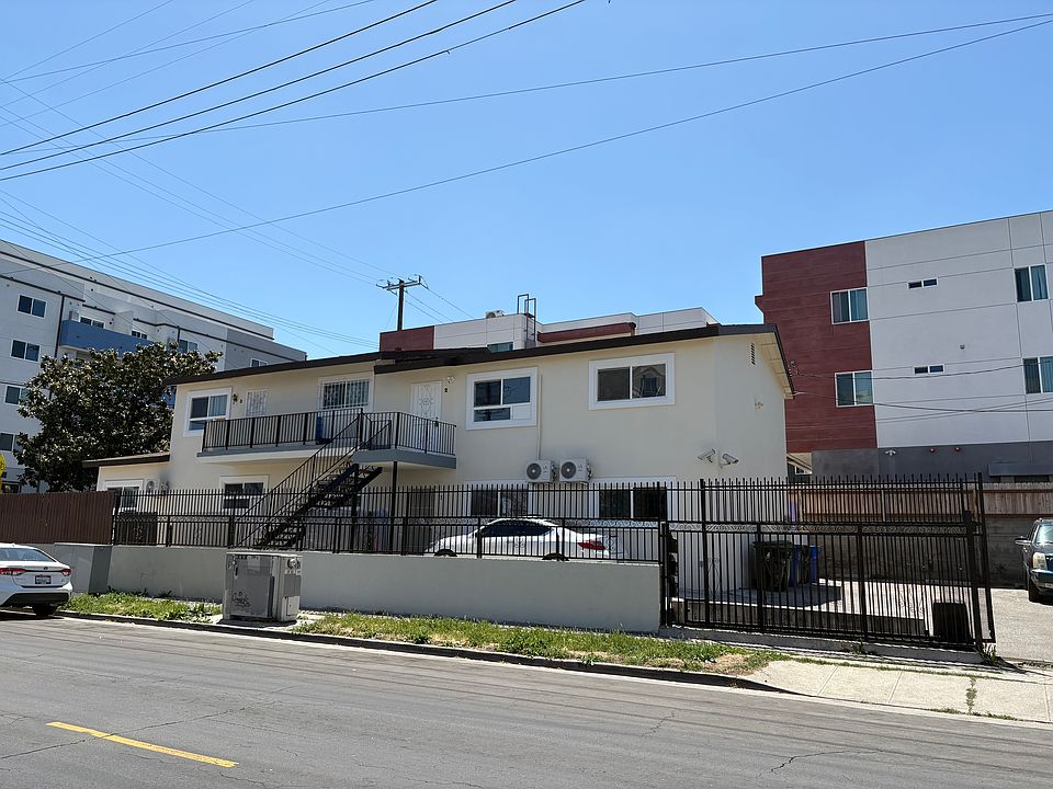1st image of 1103 S Hobart Blvd #2