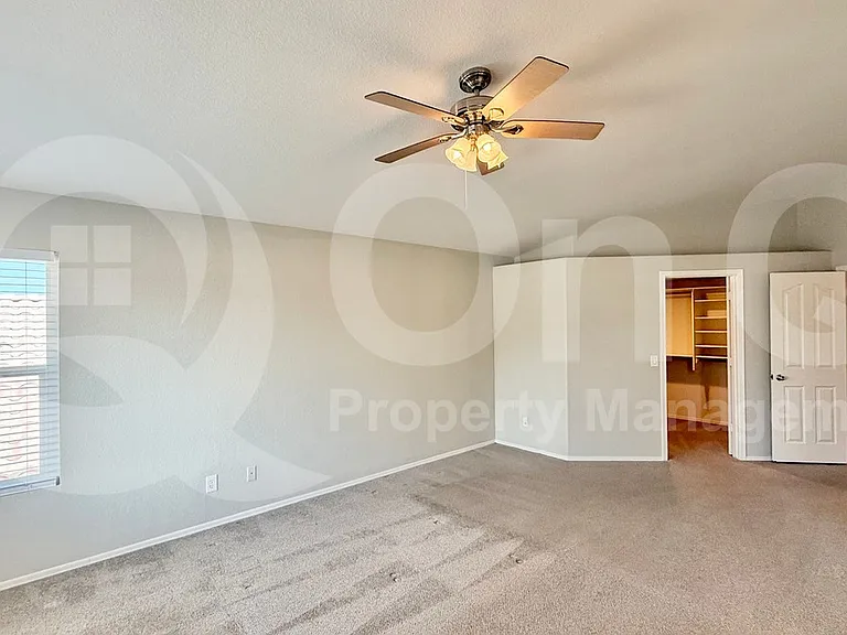 1481 E Cheyenne St — Photo 17
