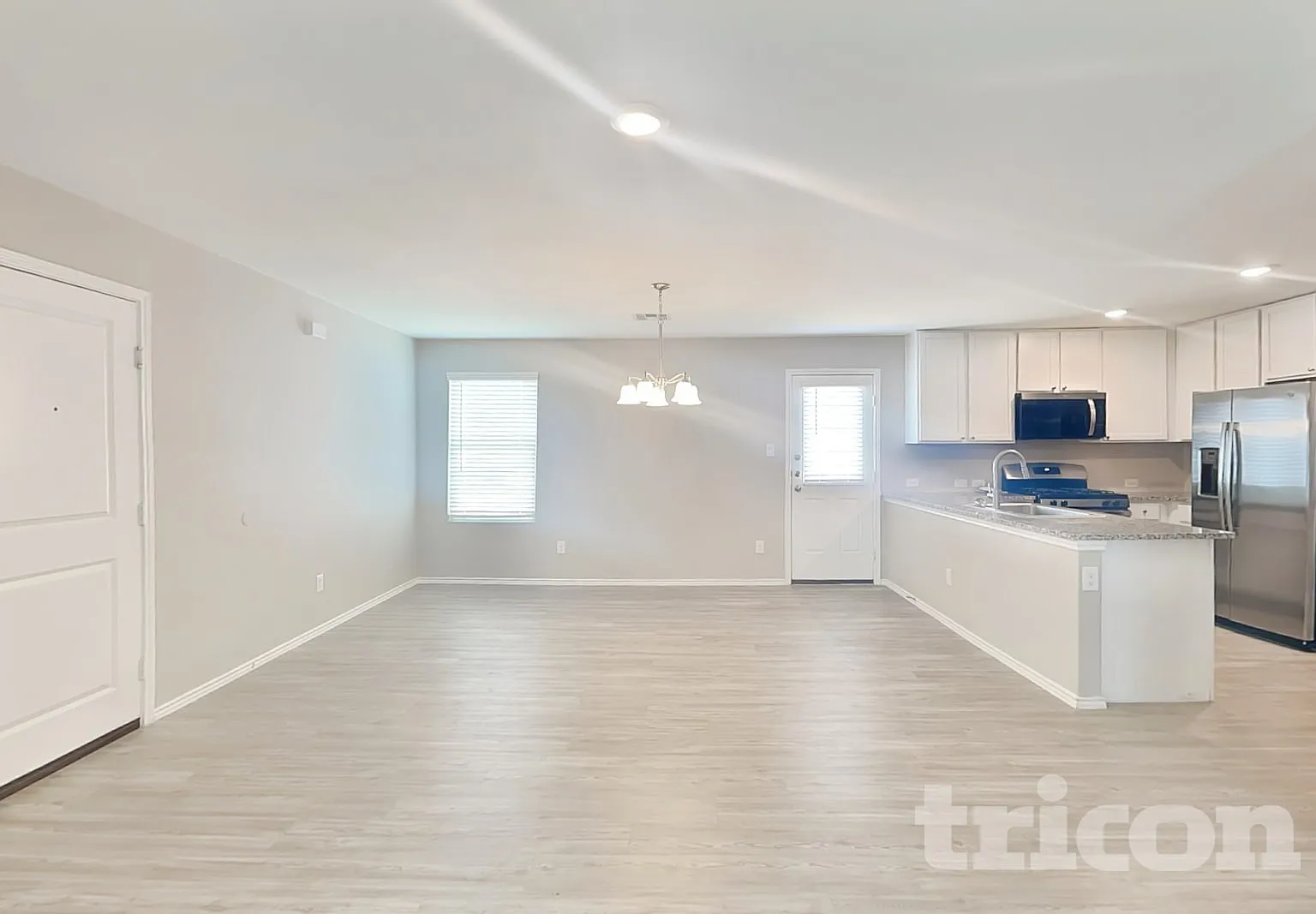 10238 Devon Wheel Street San Antonio TX — Photo 4