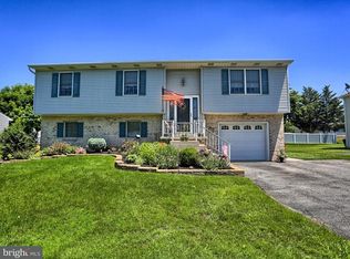 1310 Grandview Rd, Hanover, PA 17331