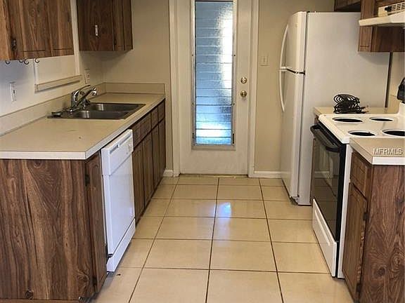 5th image of 1316 Greenlea Dr