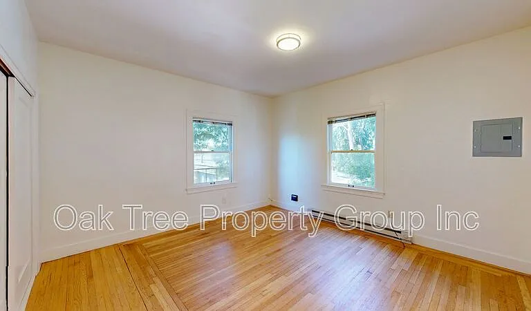535 41st St #15 — Photo 3