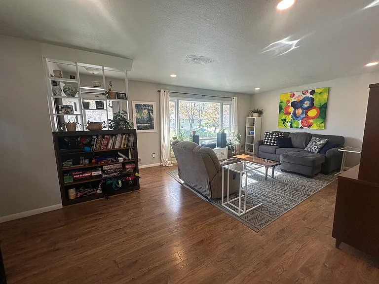 1609 4th Ave NE — Photo 11