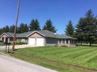 116 McVicker Dr APT B, Energy, IL 62933