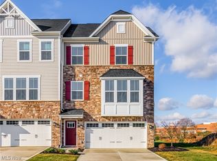 3411 Links Dr, Akron, OH 44333