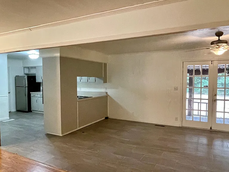 1523 Heritage Dr — Photo 5