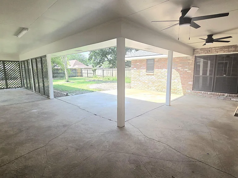 12119 Mallory Ave — Photo 23