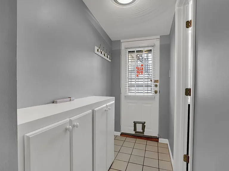 1409 Covington St — Photo 25