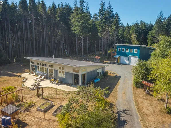 41860 Green Dolphin Way, Pt Orford, OR 97465