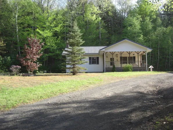 255 Kent Falls Rd, Morrisonville, NY 12962