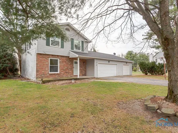 8226 Woodbrier Ln, Grand Rapids, OH 43522