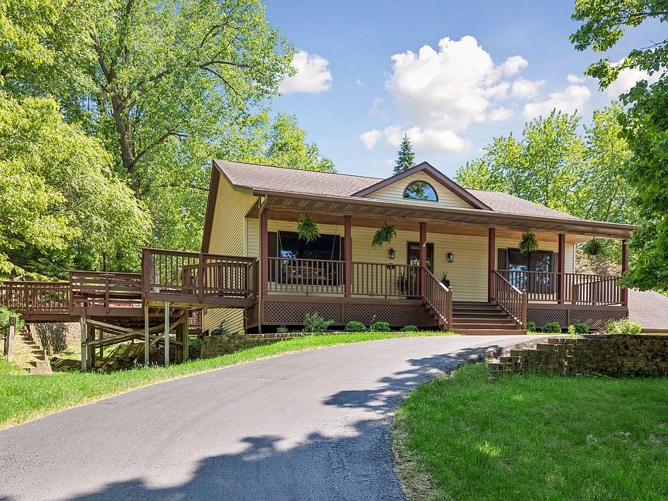 1st image of 2271 Twin Bluff Rd
