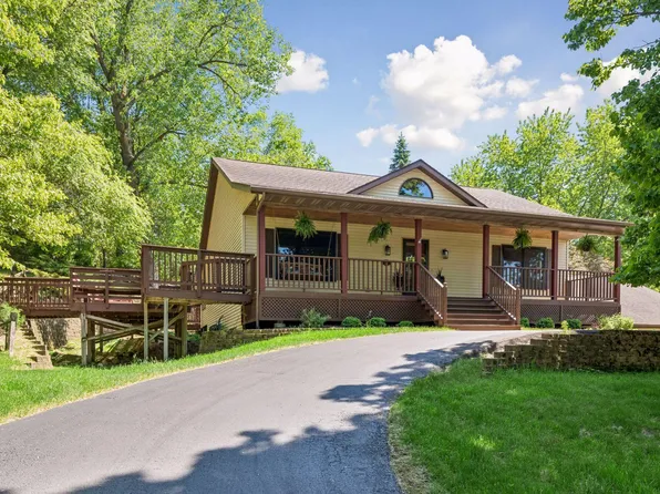 2271 Twin Bluff Rd, Red Wing, MN 55066