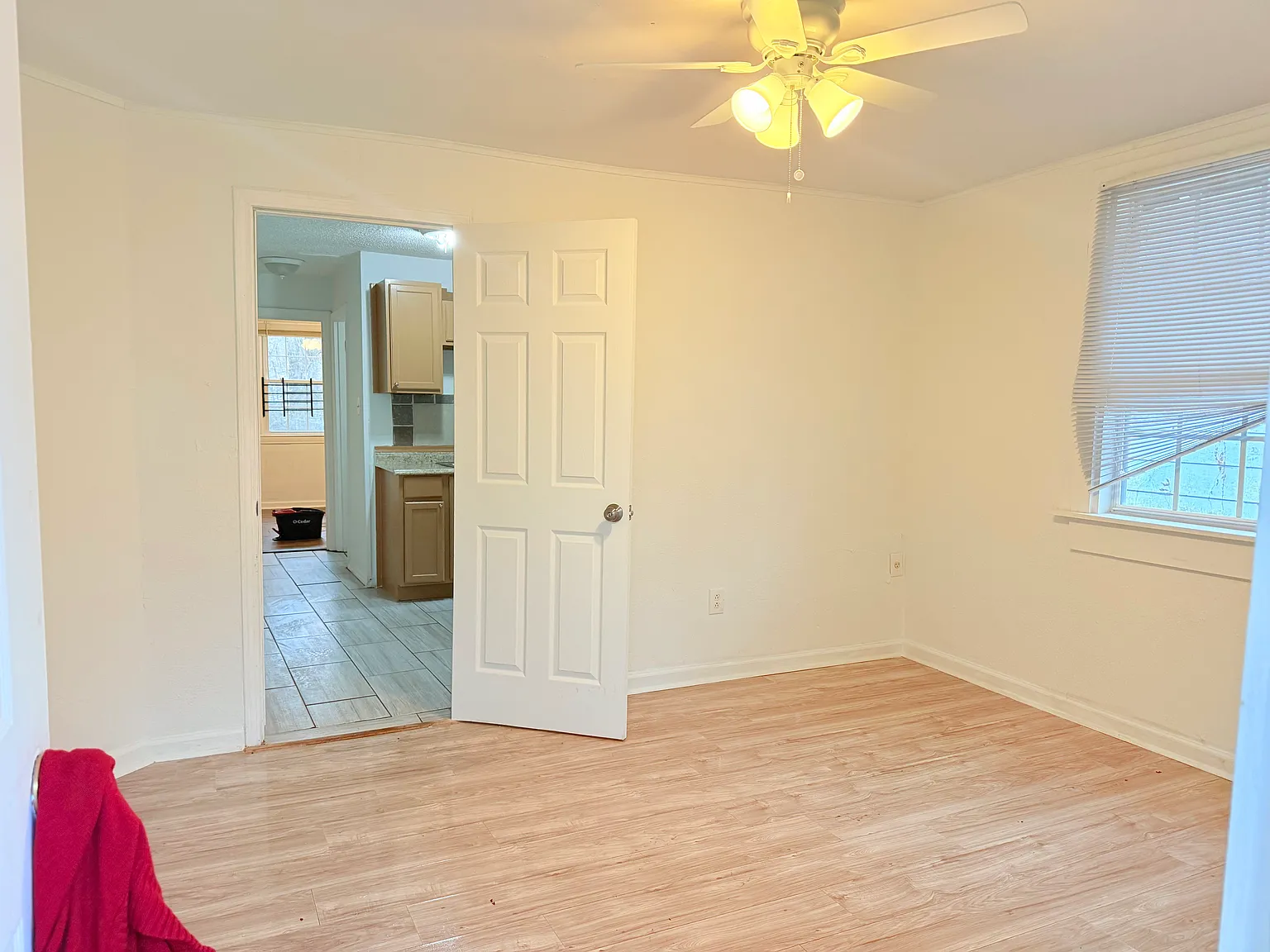 1 bed, 1064 sqft, $850 — Photo 3