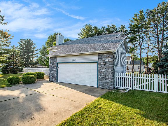 4th image of 791 Maiden Ln
