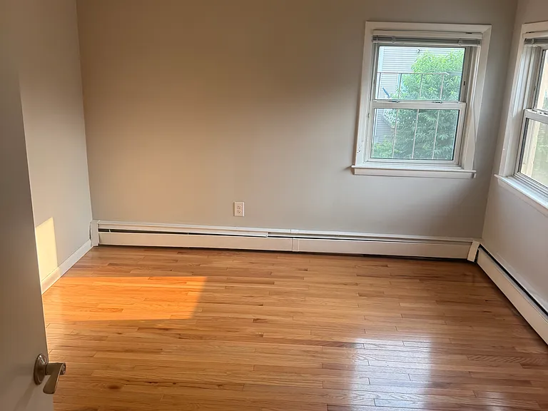 68 Uxbridge St #2 — Photo 11