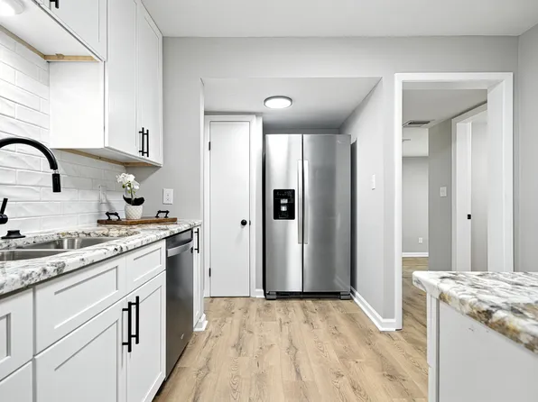 346 Chicago Ave, Valparaiso, FL 32580