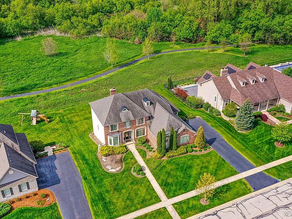 4th image of 40W837 Fox Creek Dr