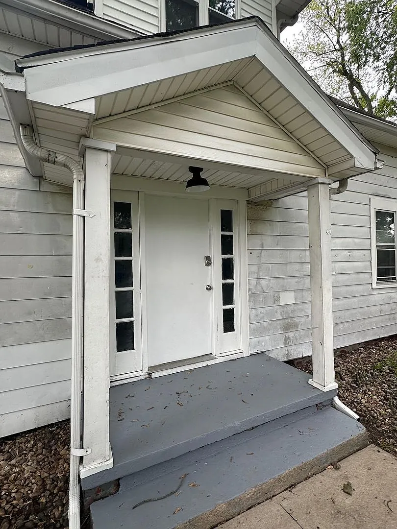 1109 E Kirby Ave (Whim & Proper, LLC) — Photo 4