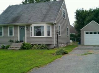 46 Lawrence St, Swansea, MA 02777