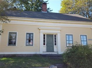 18 Mechanic St, Hope Valley, RI 02832