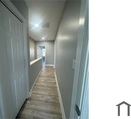 1836 Laurens St — Photo 10
