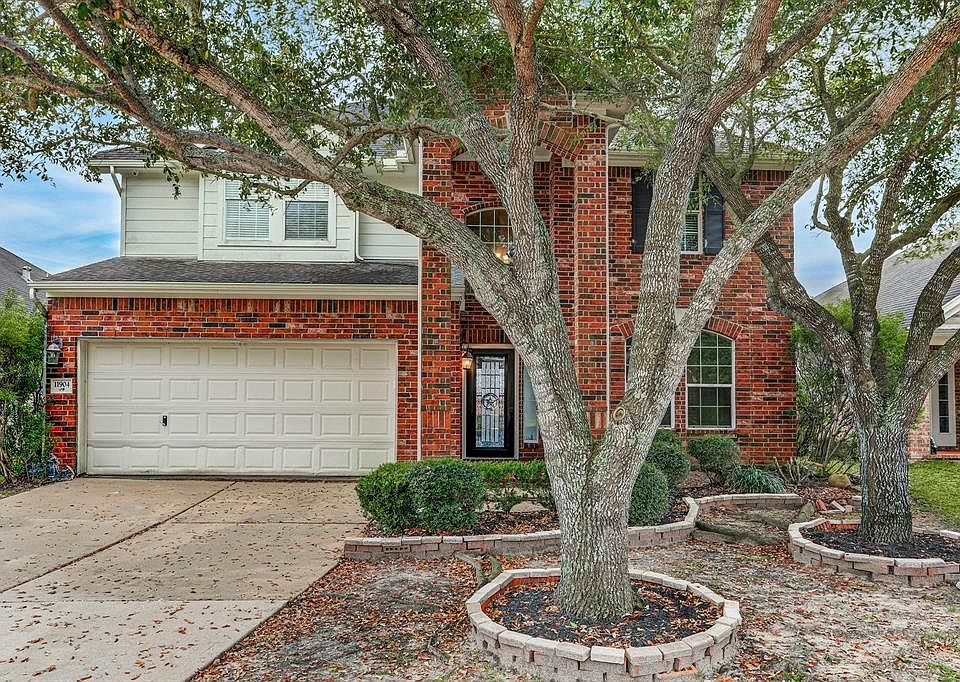 1st image of 11904 White Water Bay Dr