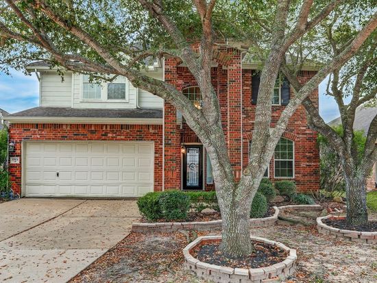 Active Listings With Maggie Mcfarland The Pearlandhometeam List Mcfarland Active